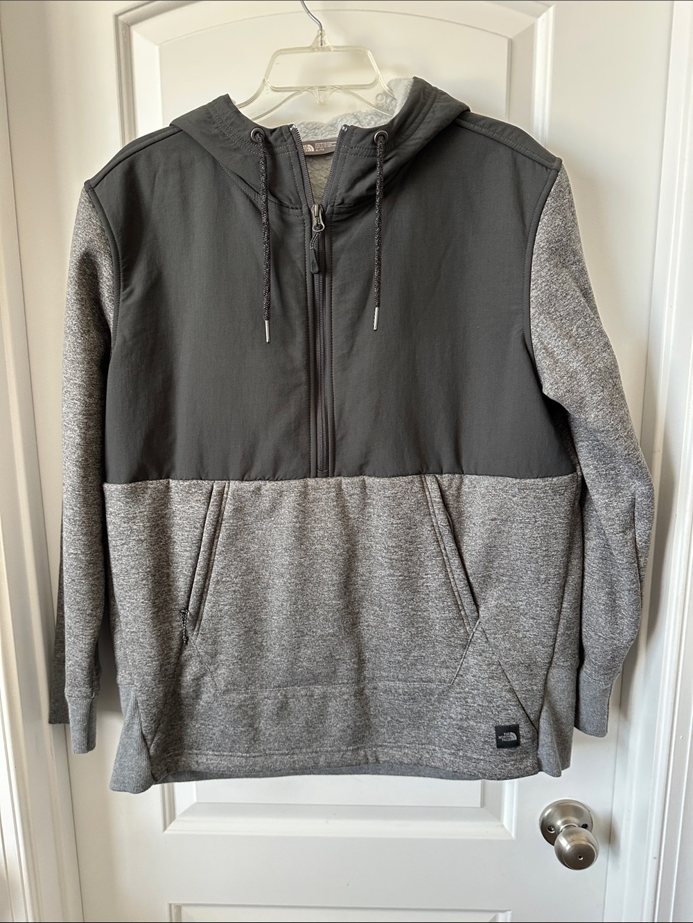Woman’s North Face Jacket 1/4 zip
